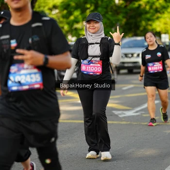 Runner Photo 4096733