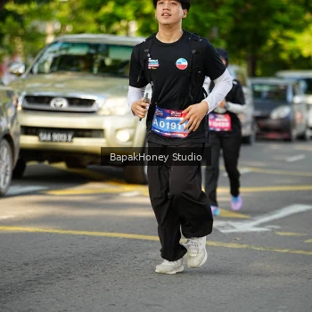 Runner Photo 4096743