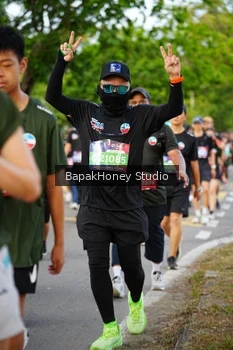 Runner Photo 4096833
