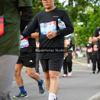 Runner Photo 4096858