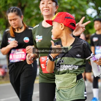 Runner Photo 4096869