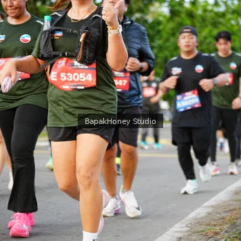 Runner Photo 4096873