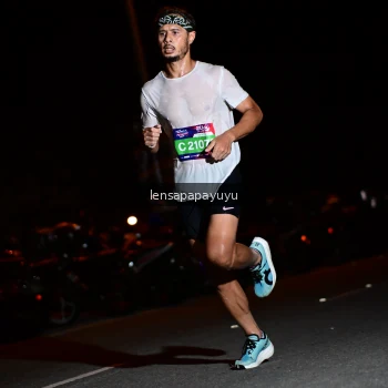 Runner Photo 4097150