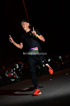 Runner Photo 4097243