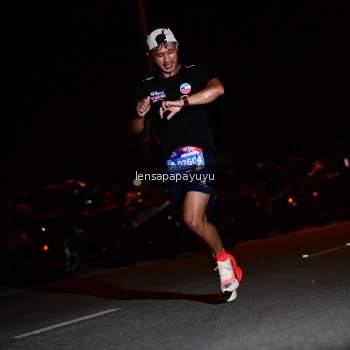 Runner Photo 4097266