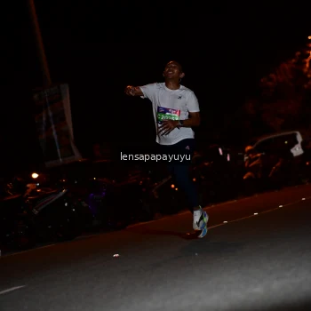 Runner Photo 4097307