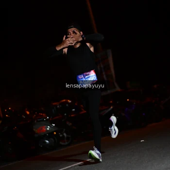 Runner Photo 4097348