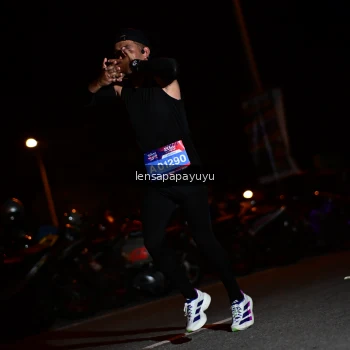 Runner Photo 4097354
