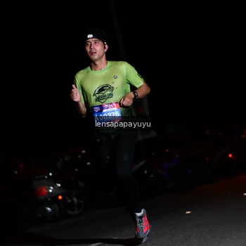 Runner Photo 4097372