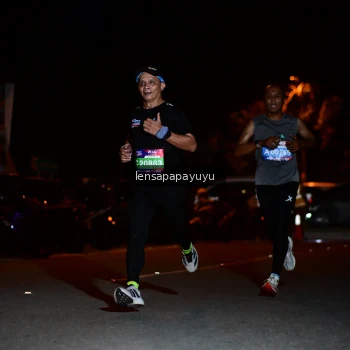 Runner Photo 4097433