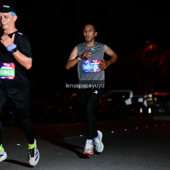 Runner Photo 4097439