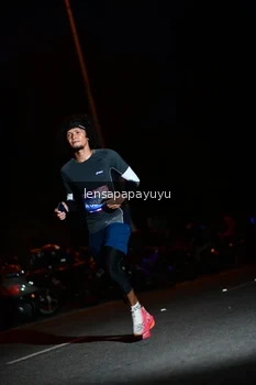 Runner Photo 4097488