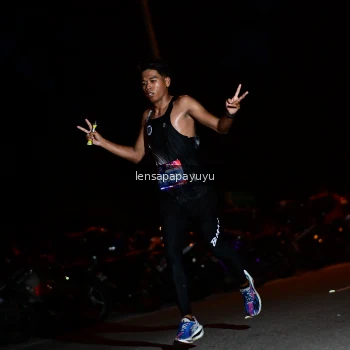 Runner Photo 4097499