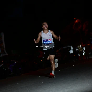 Runner Photo 4097541