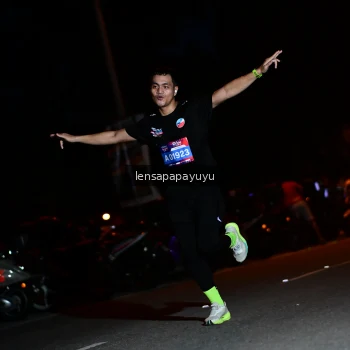 Runner Photo 4097588