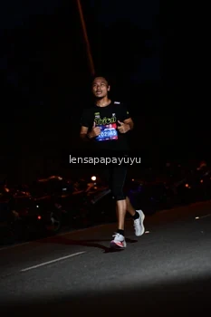 Runner Photo 4097667