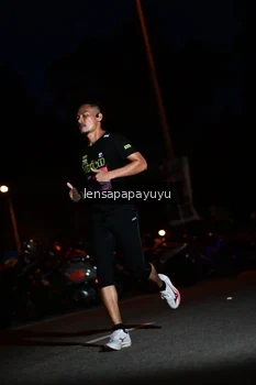Runner Photo 4097668