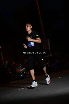 Runner Photo 4097671