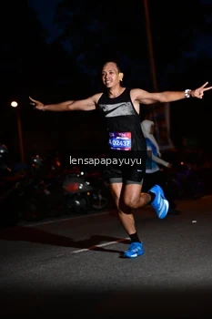 Runner Photo 4097942