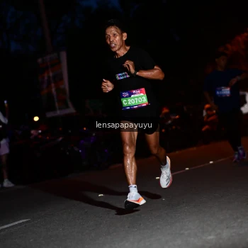 Runner Photo 4098098
