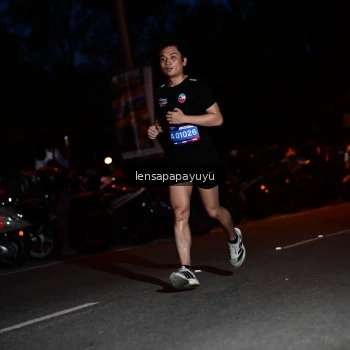 Runner Photo 4098108