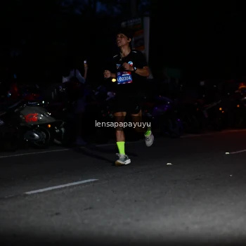 Runner Photo 4098159