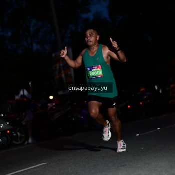 Runner Photo 4098190