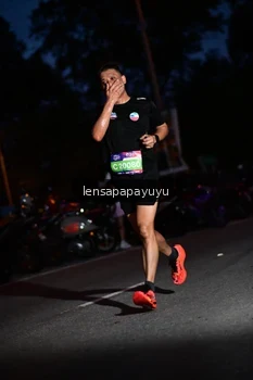 Runner Photo 4098331