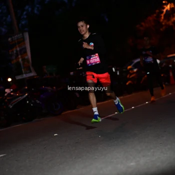 Runner Photo 4098349