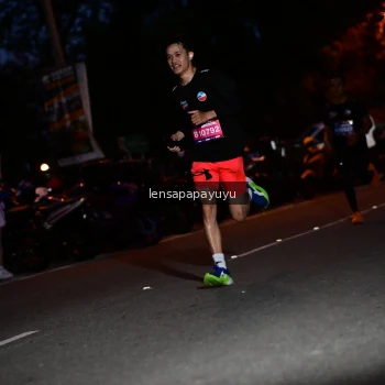 Runner Photo 4098362