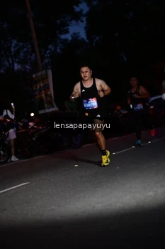 Runner Photo 4098409