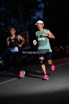 Runner Photo 4098421