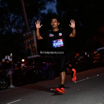 Runner Photo 4098436
