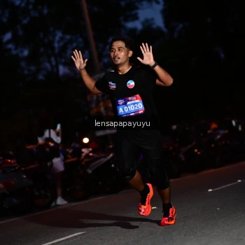 Runner Photo 4098441