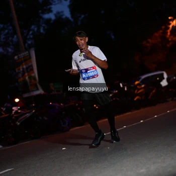 Runner Photo 4098446