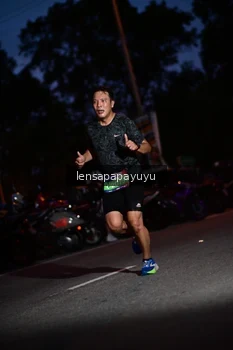 Runner Photo 4098456