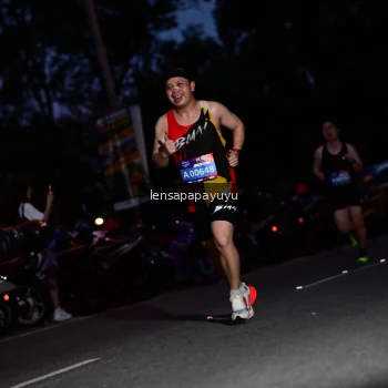 Runner Photo 4098459