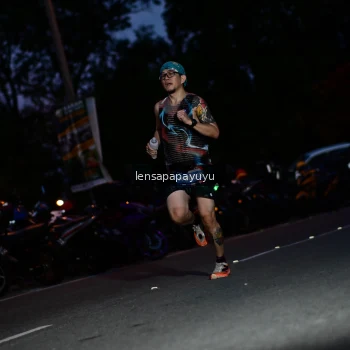 Runner Photo 4098575