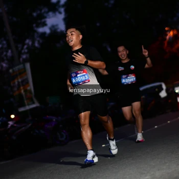 Runner Photo 4098615