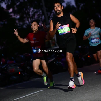 Runner Photo 4098693
