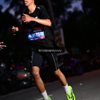 Runner Photo 4098695