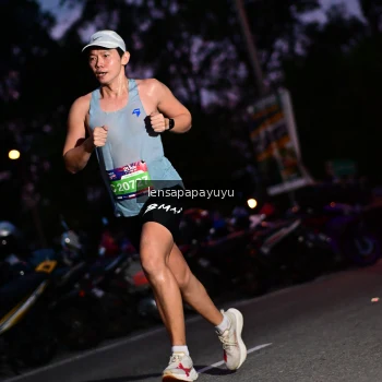 Runner Photo 4098715