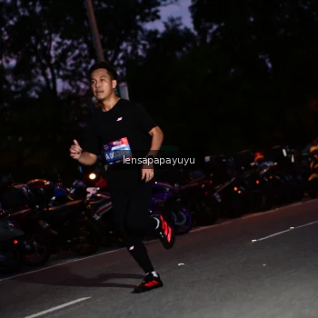 Runner Photo 4098725