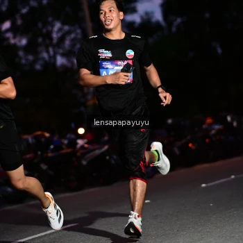 Runner Photo 4098740