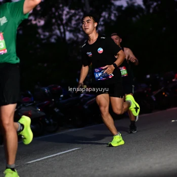 Runner Photo 4098850