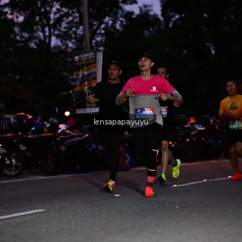 Runner Photo 4098869