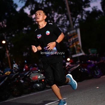 Runner Photo 4098954