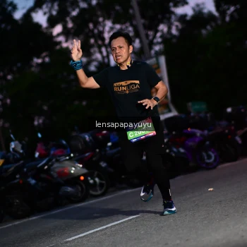Runner Photo 4099011