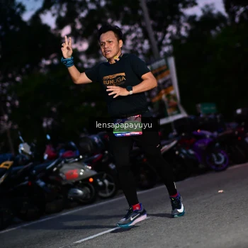 Runner Photo 4099015
