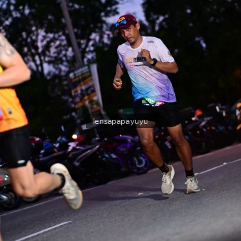 Runner Photo 4099025